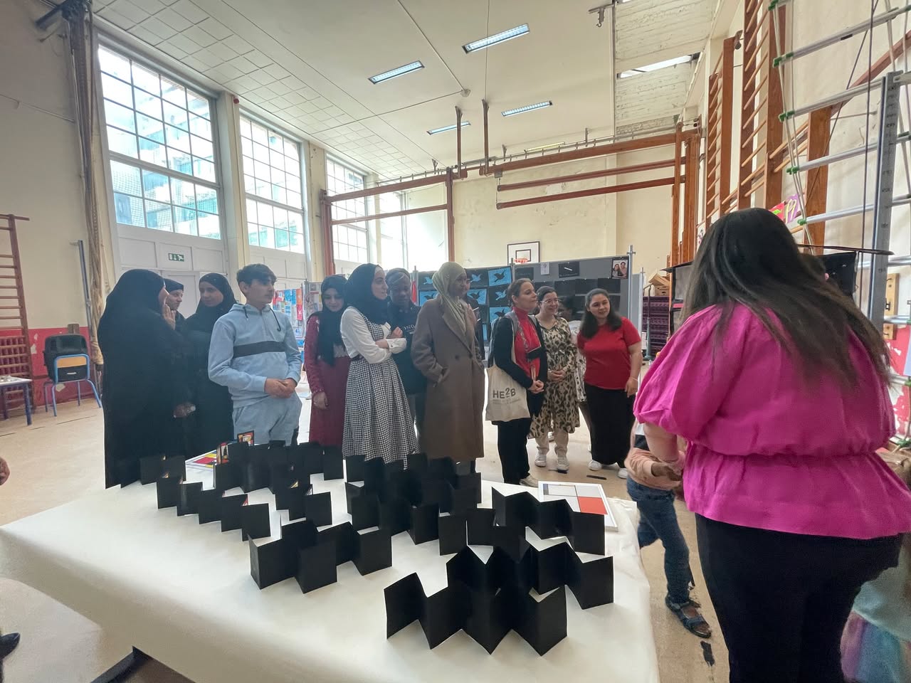 Exposition de reprises de grands artistes à l'école Henri Frick