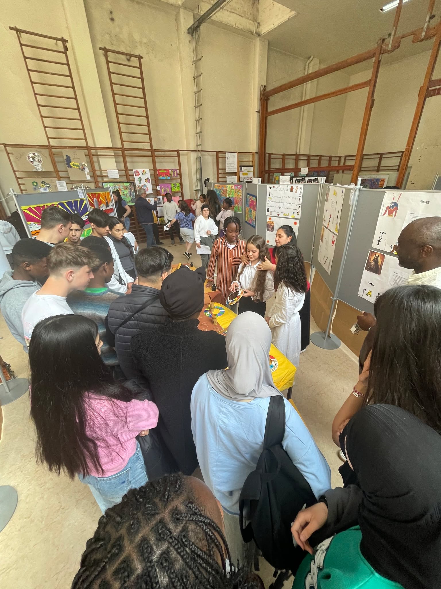 Exposition de reprises de grands artistes à l'école Henri Frick