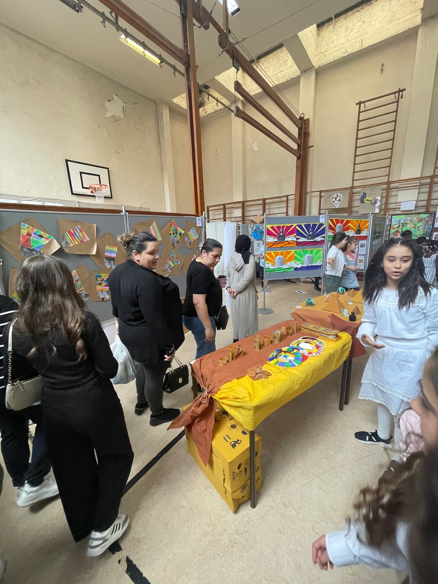Exposition de reprises de grands artistes à l'école Henri Frick