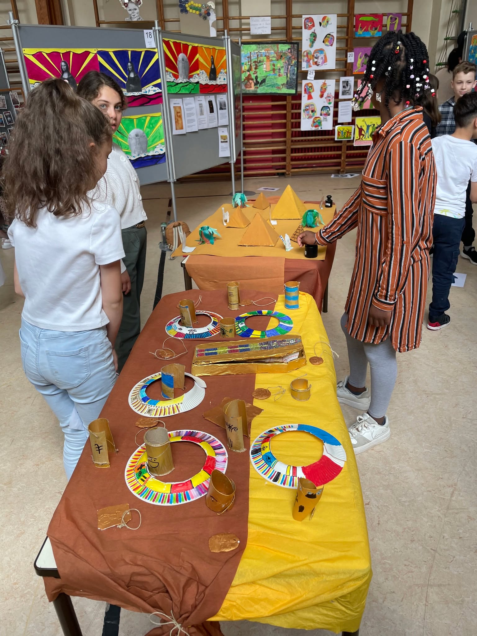 Exposition de reprises de grands artistes à l'école Henri Frick