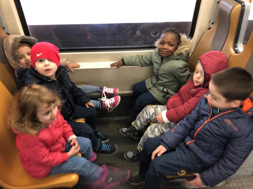 Les classes Montessori dans les transports bruxellois
