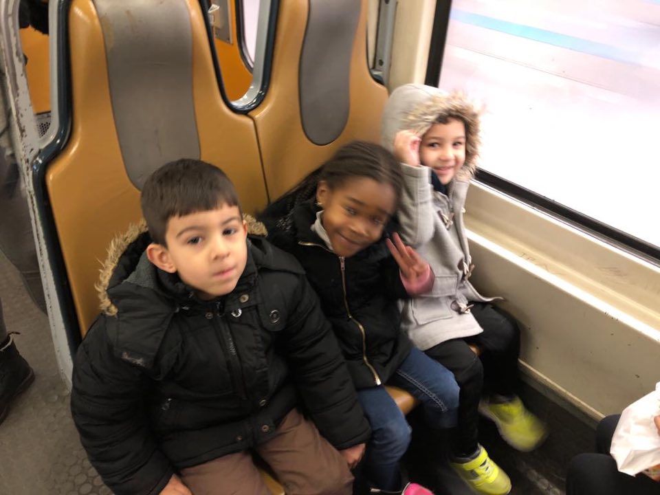 Les classes Montessori dans les transports bruxellois