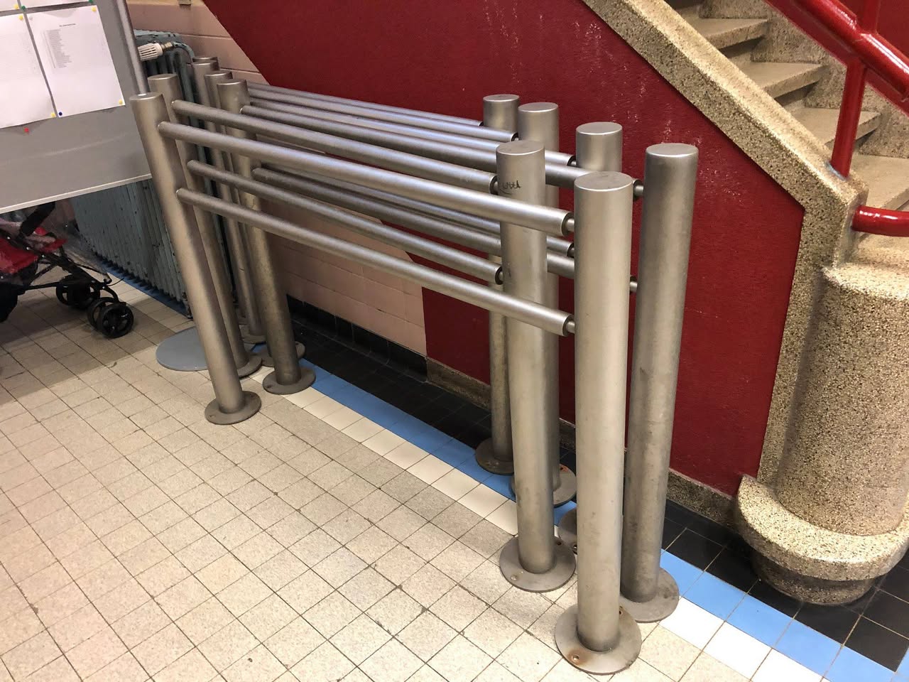 Nouvelles barrières de protection devant l’école