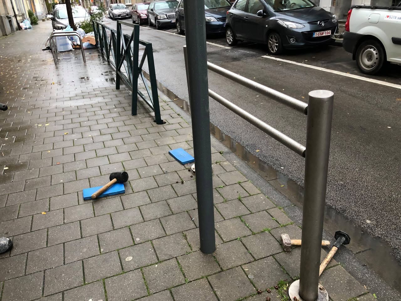 Nouvelles barrières de protection devant l’école