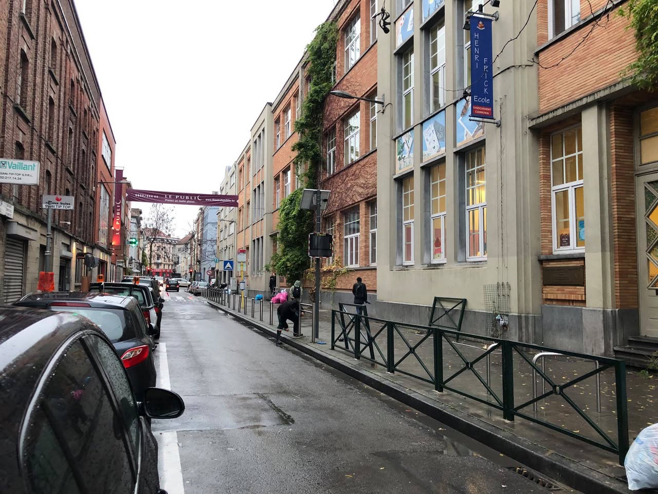Nouvelles barrières de protection devant l’école