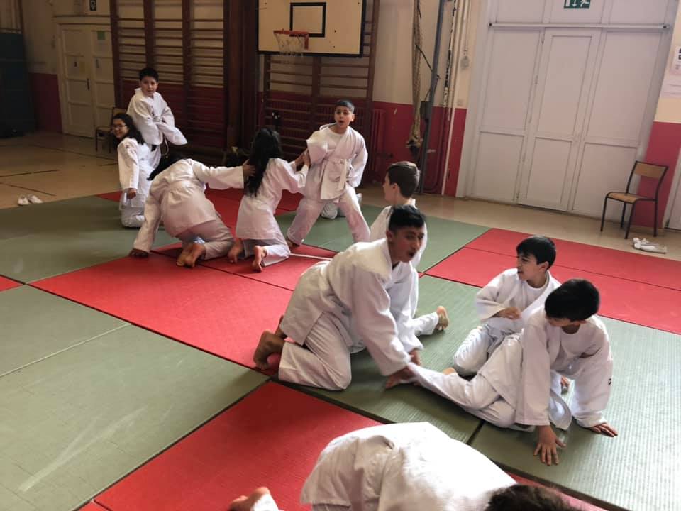 Cours d’éducation physique avec M. Benoit