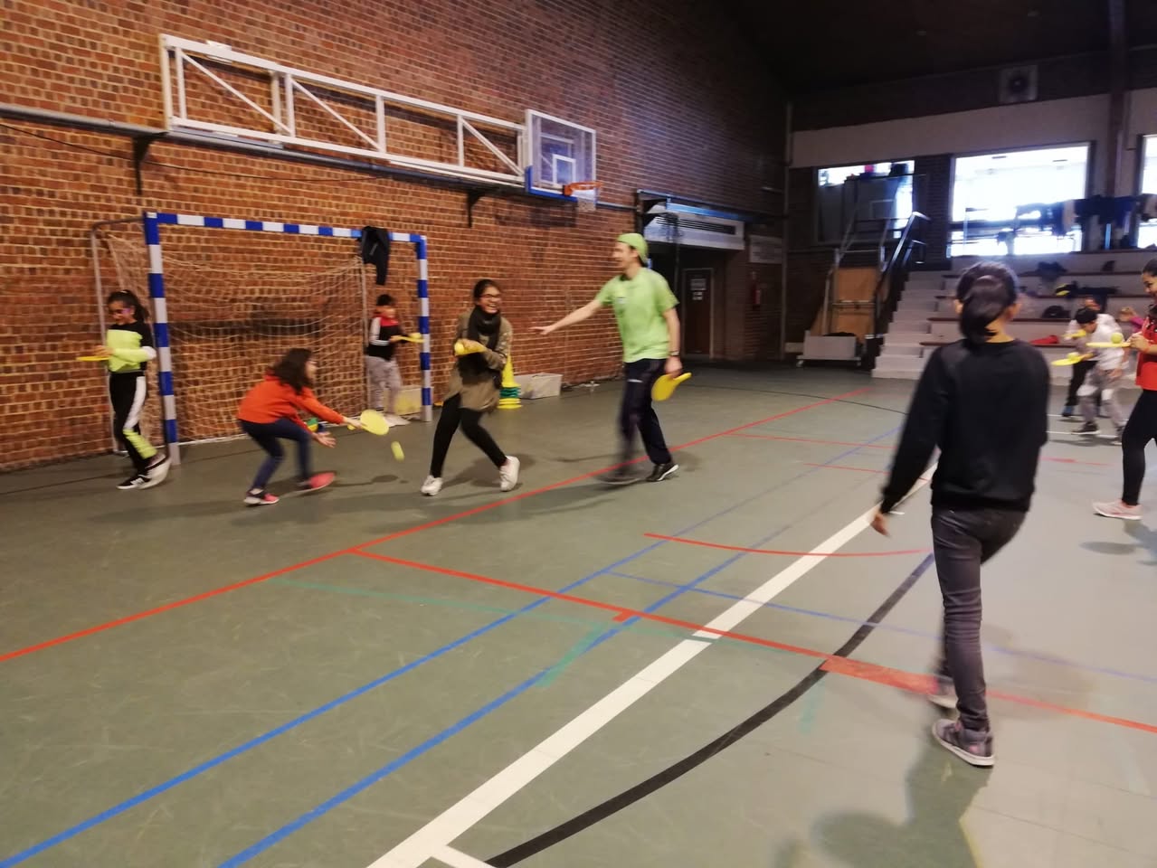 Les élèves de P5 pour l’activité place Rogier