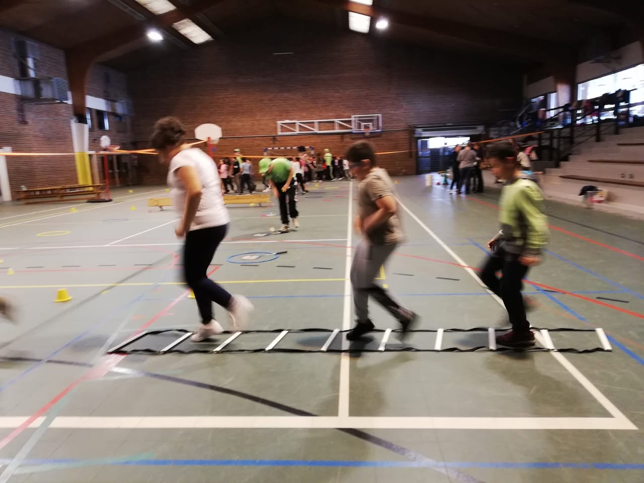 Les élèves de P5 pour l’activité place Rogier