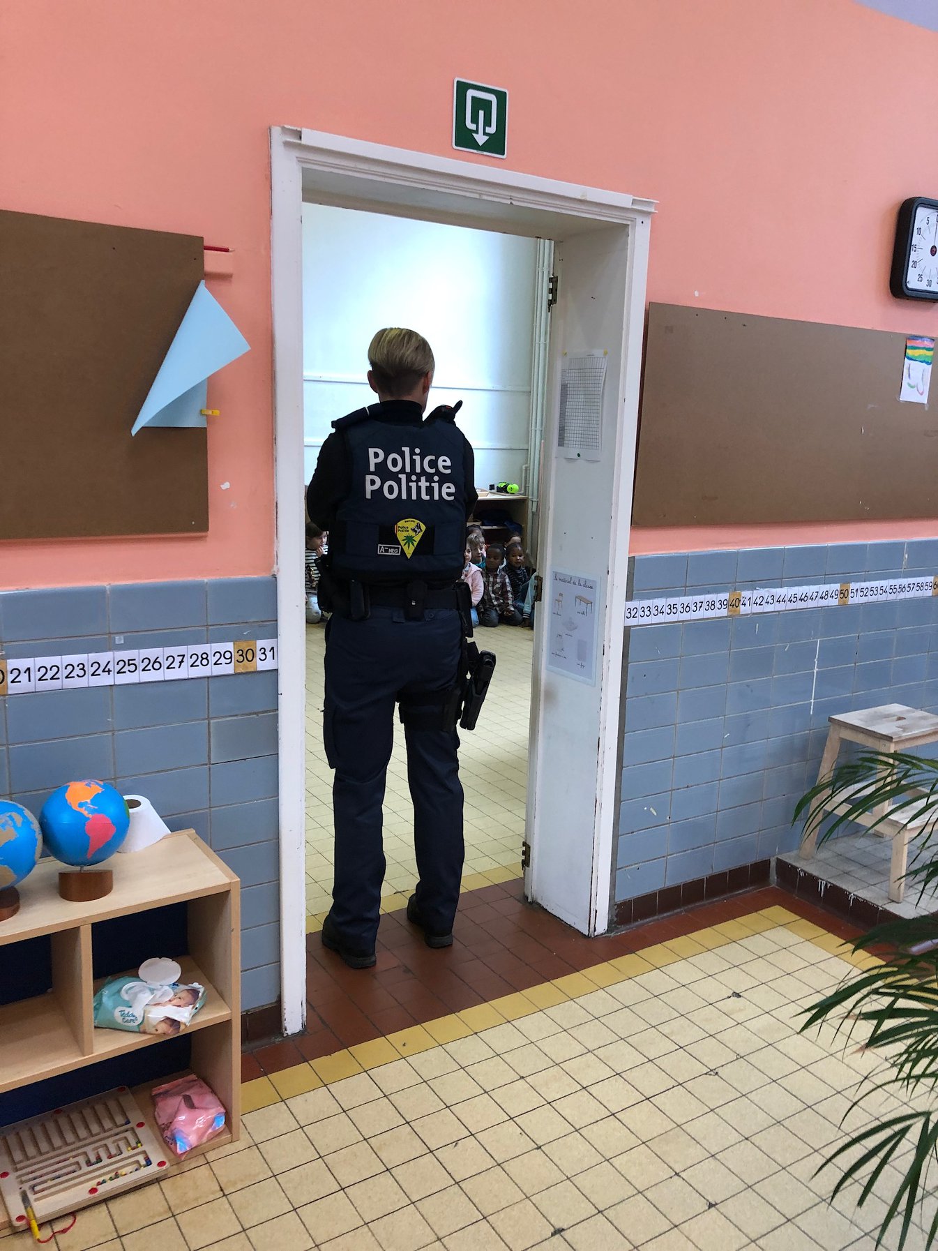 Visite de la police chez Monsieur Cédric