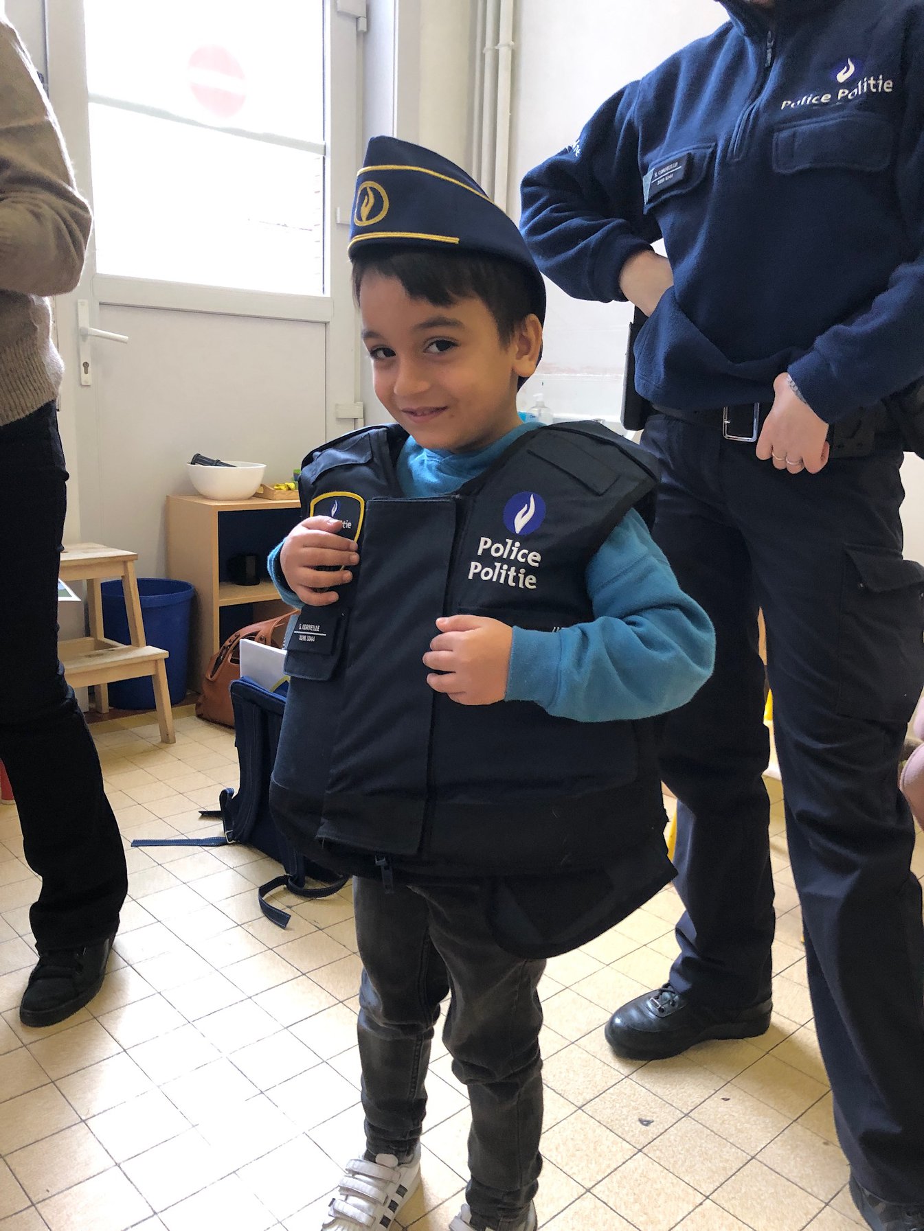 Visite de la police chez Monsieur Cédric