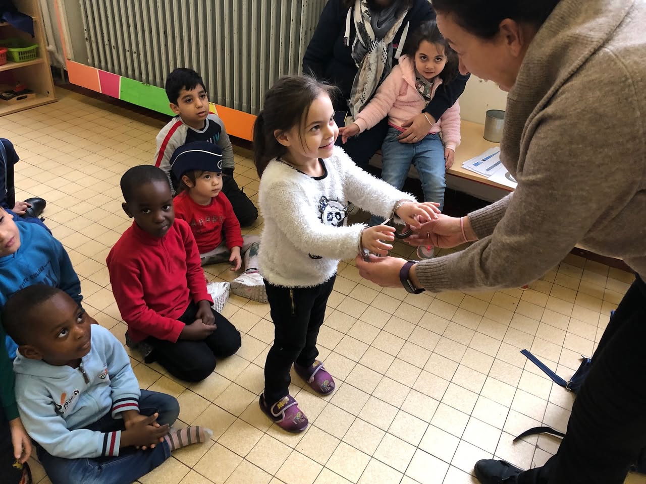Visite de la police chez Monsieur Cédric