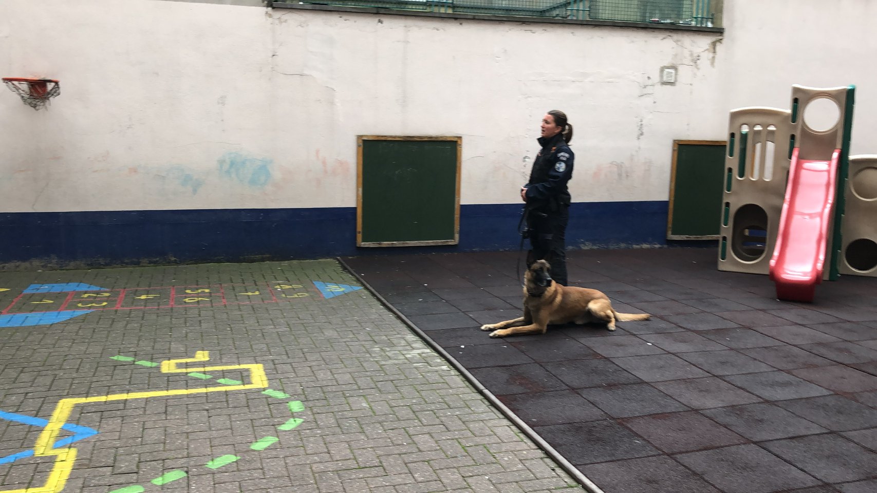 Visite de la police chez Monsieur Cédric