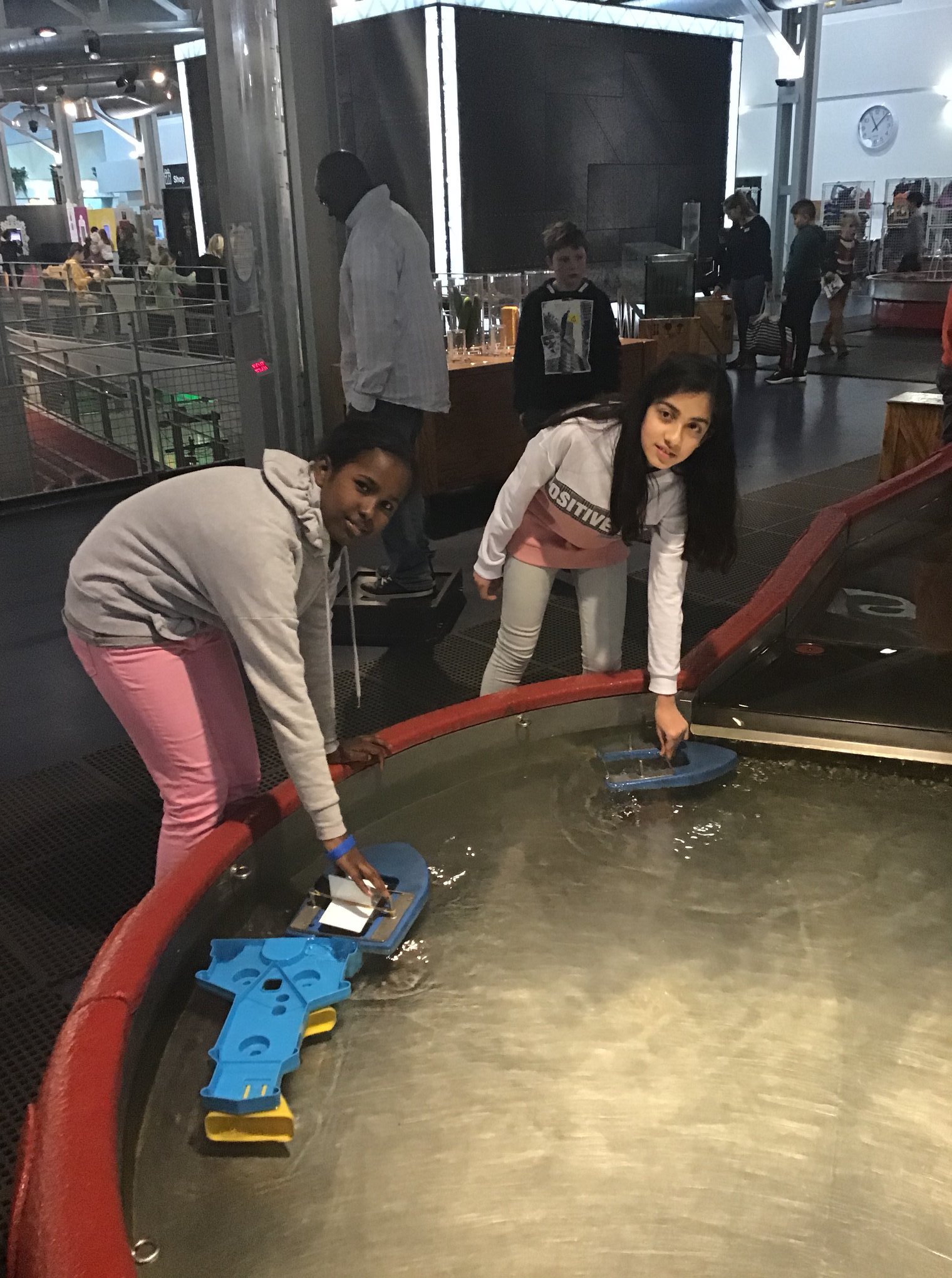 Les élèves de P5-P6 à Technopolis