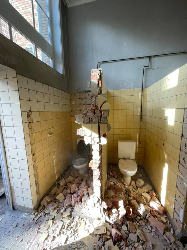 Rénovation des toilettes de la récréation