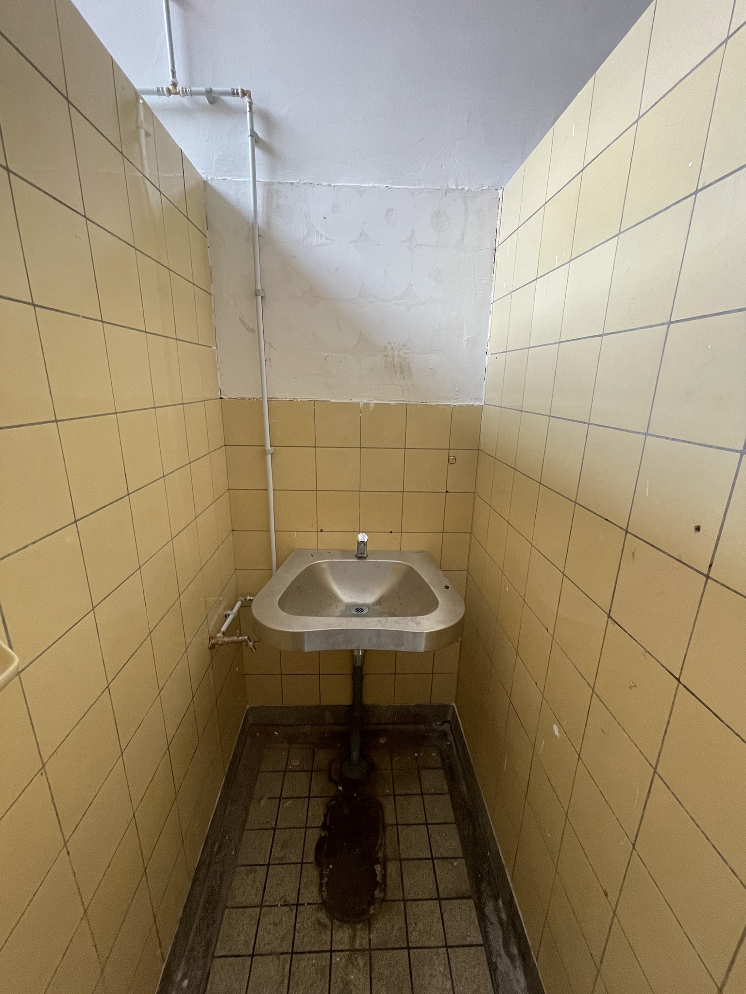 Rénovation des toilettes de la récréation