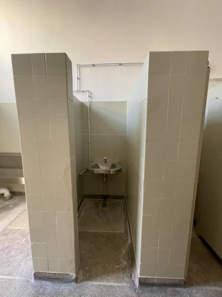 Rénovation des toilettes de la récréation