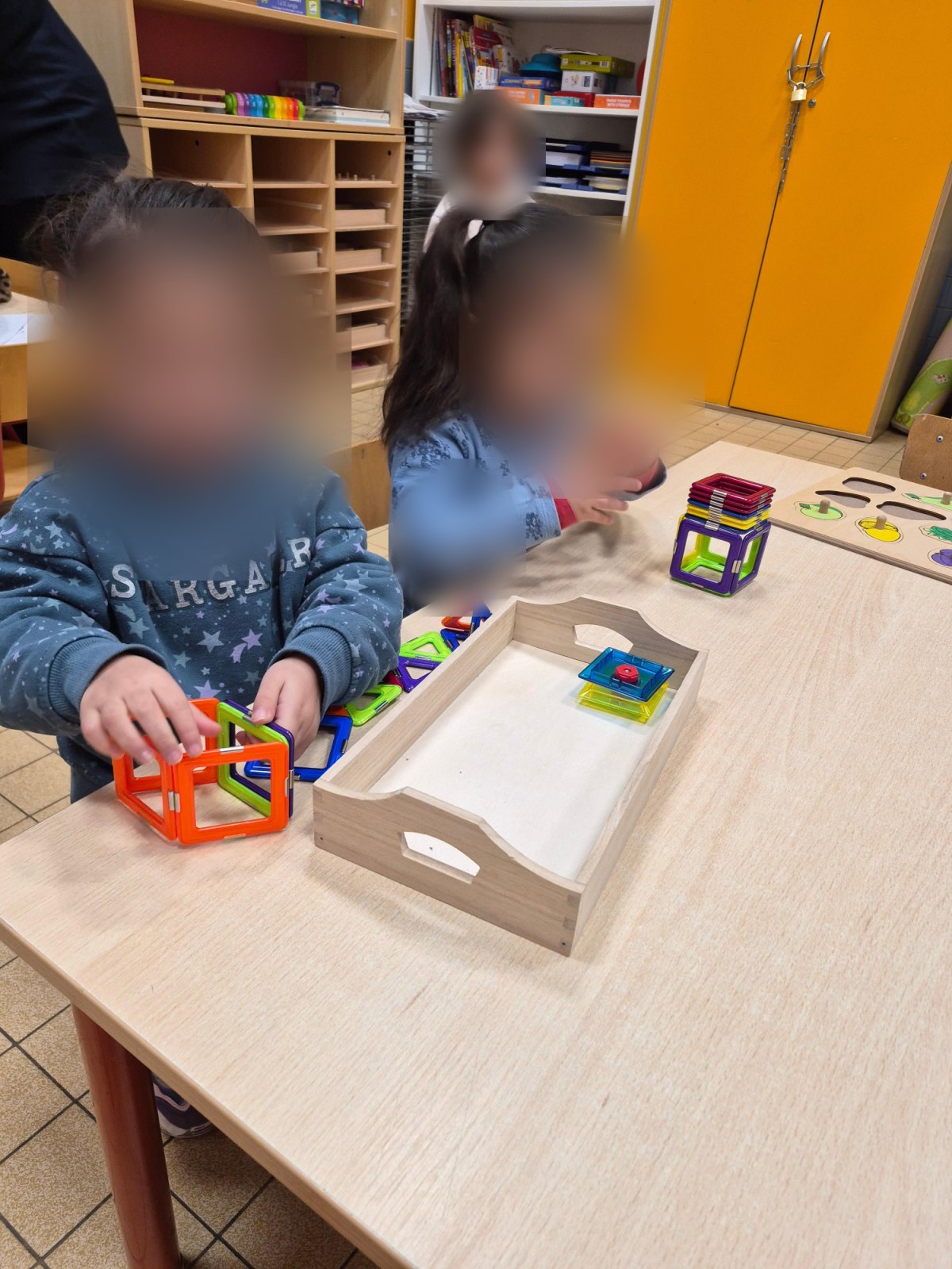 Apprendre par le jeu : les cartes et le mistigri (classe M1A)