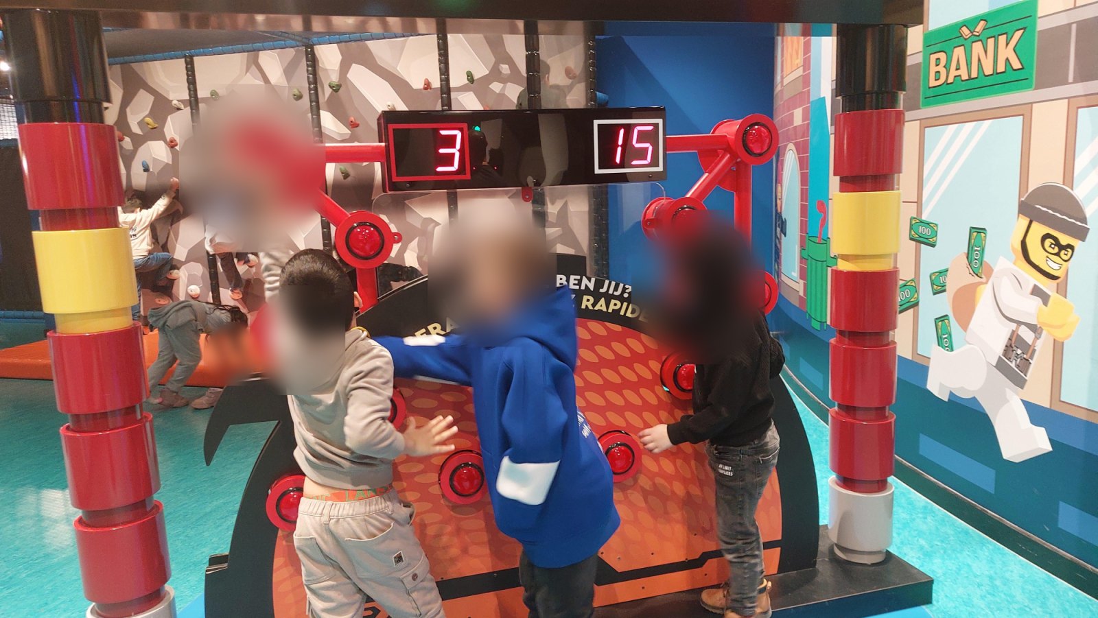 Sortie scolaire au Lego Discovery (classe P1A)