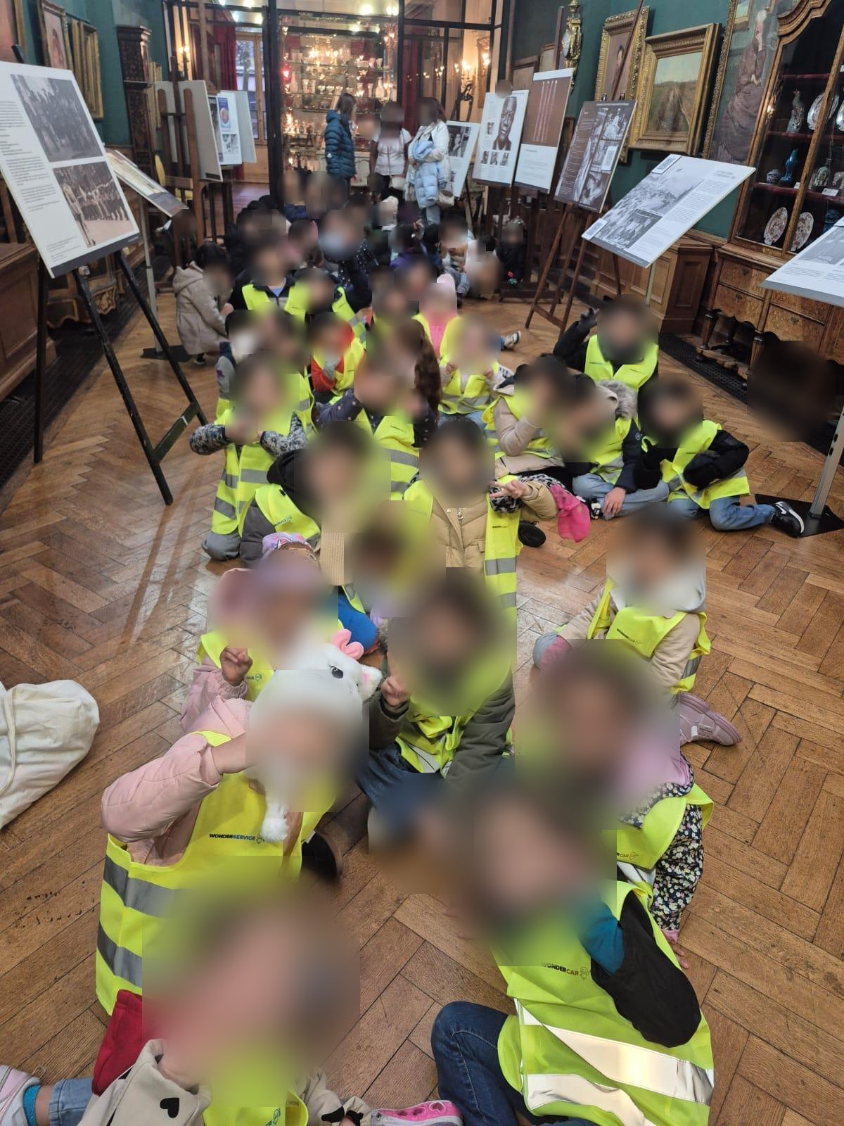 Un spectacle musical au musée Charlier (classe P1B)