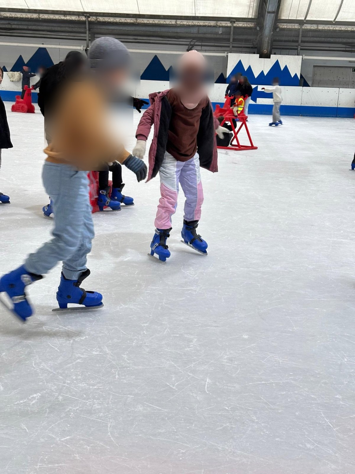 Souvenirs de la matinée à la patinoire (classe P3A)